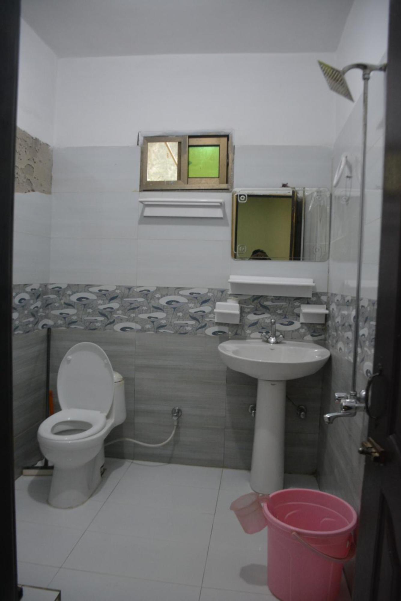 Hotel Pine Hills, נאראן מראה חיצוני תמונה