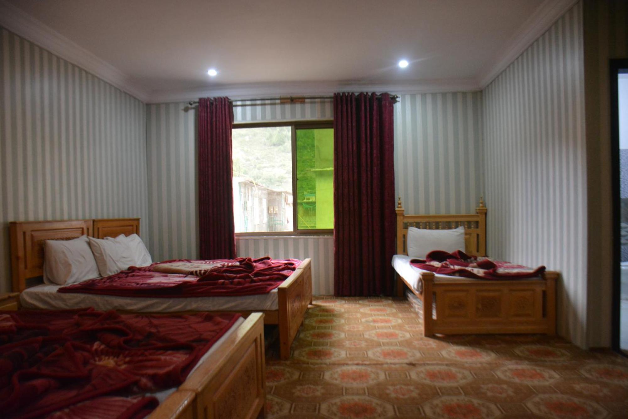 Hotel Pine Hills, נאראן מראה חיצוני תמונה