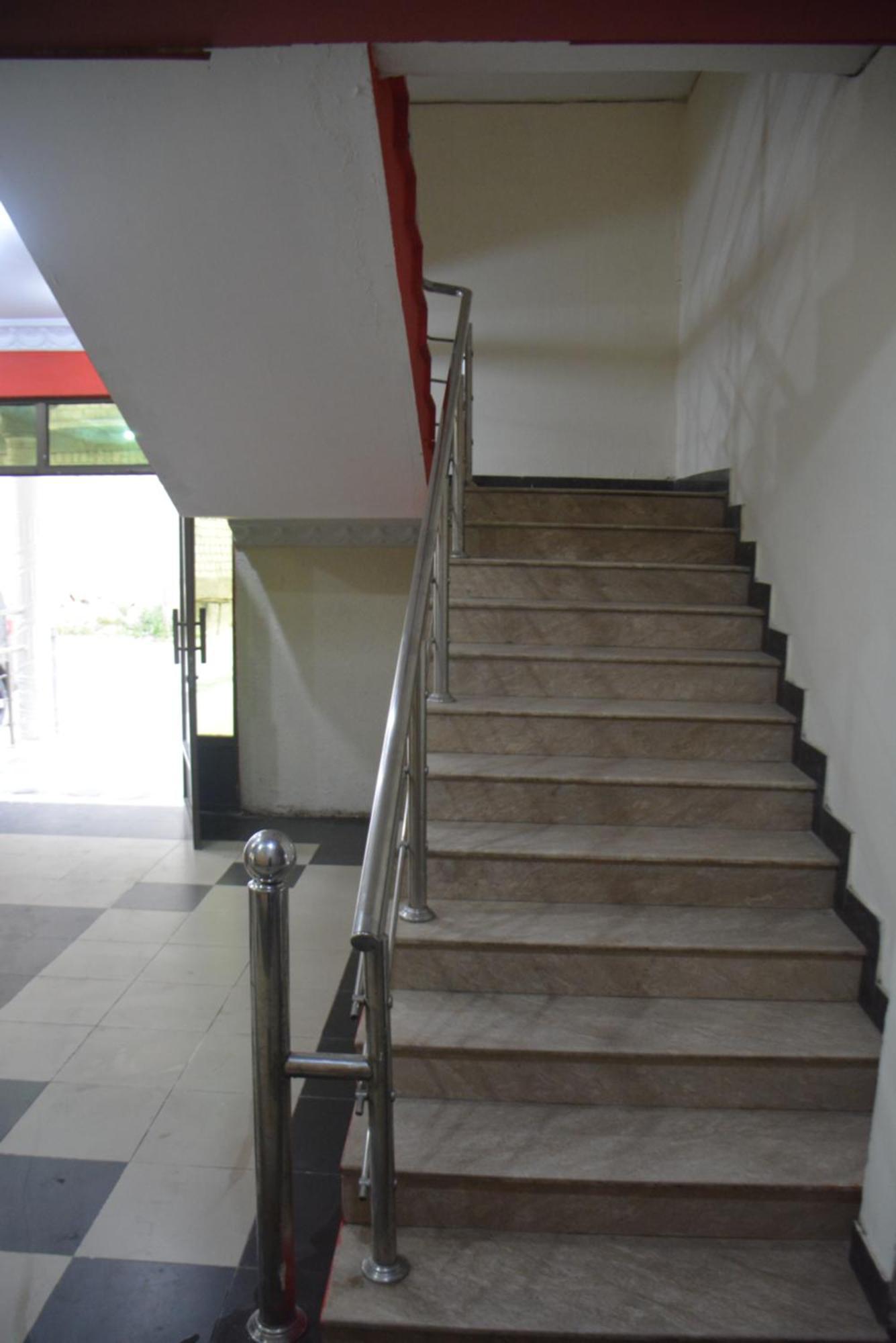 Hotel Pine Hills, נאראן מראה חיצוני תמונה