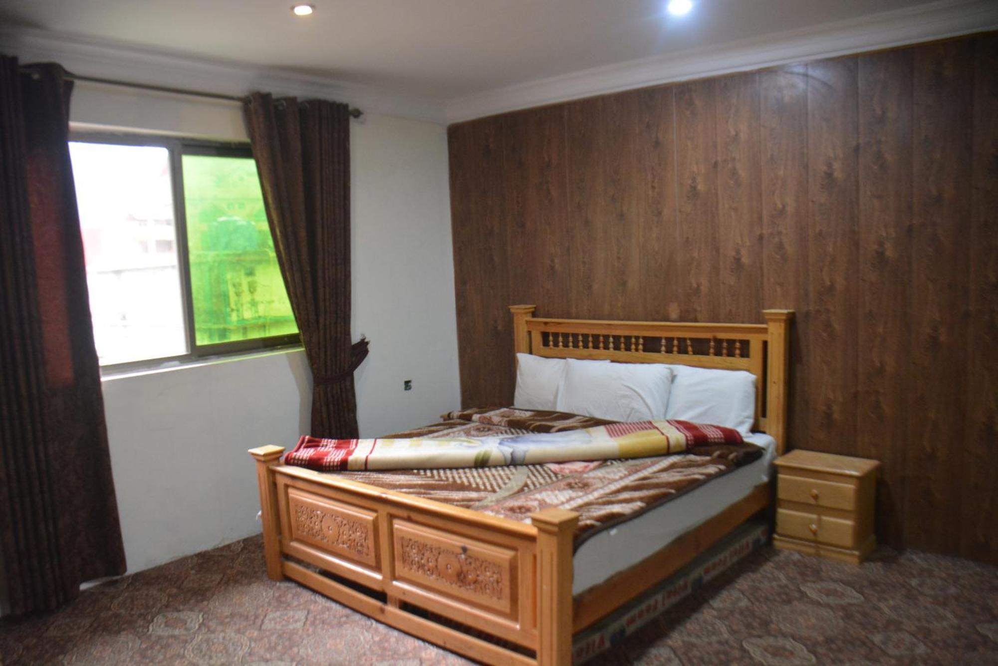 Hotel Pine Hills, נאראן מראה חיצוני תמונה
